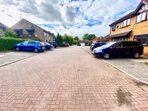 Cul-De-Sac- click for photo gallery